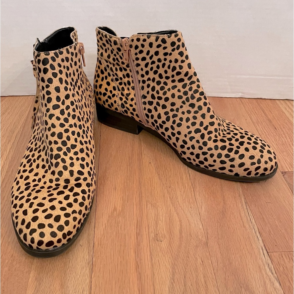 NWOT sole society Abbott cow fur leopard print booties